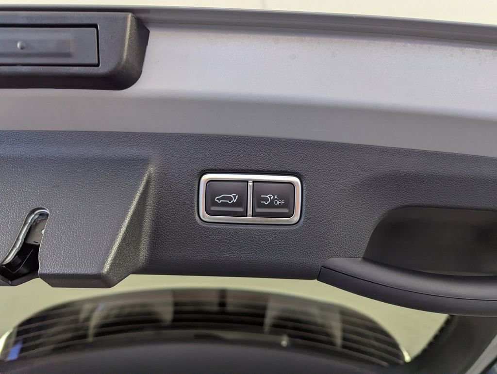 New 2026 Wolf Gray Kia EX image 31