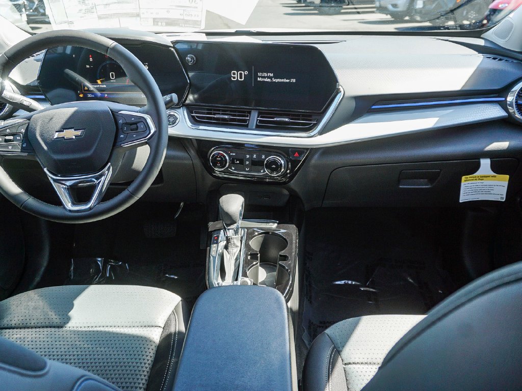 2026 Chevrolet Trax LT - Photo 14