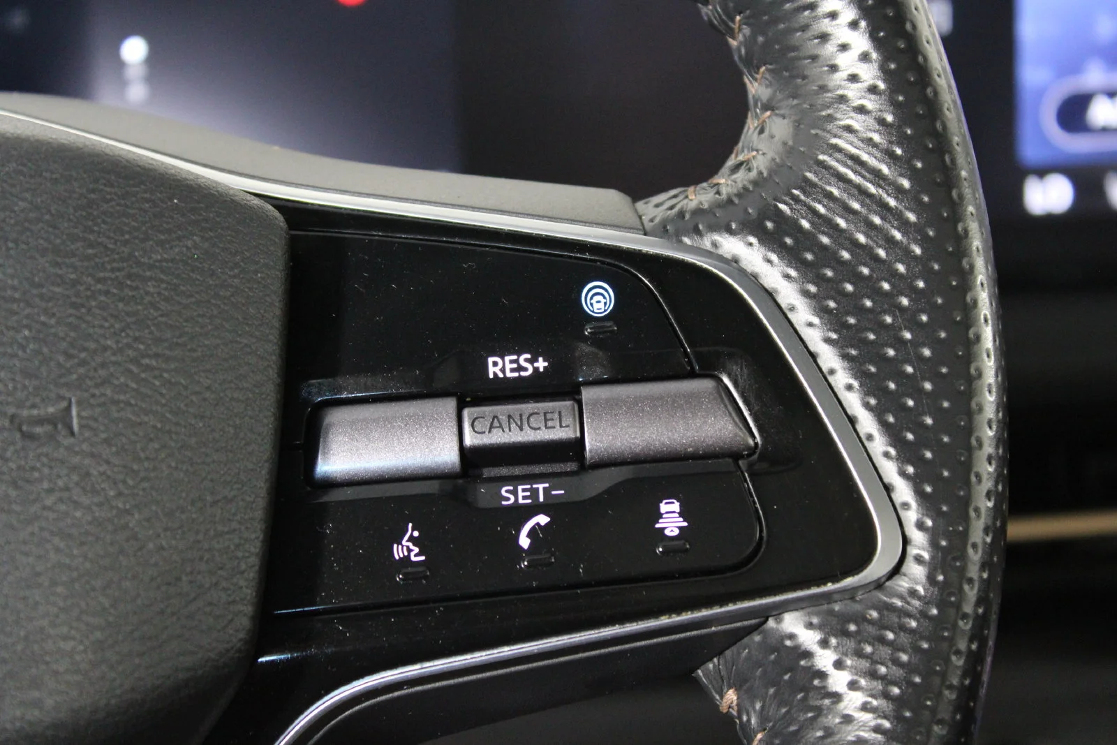 Used 2023 Black Nissan EVOLVE+ image 24