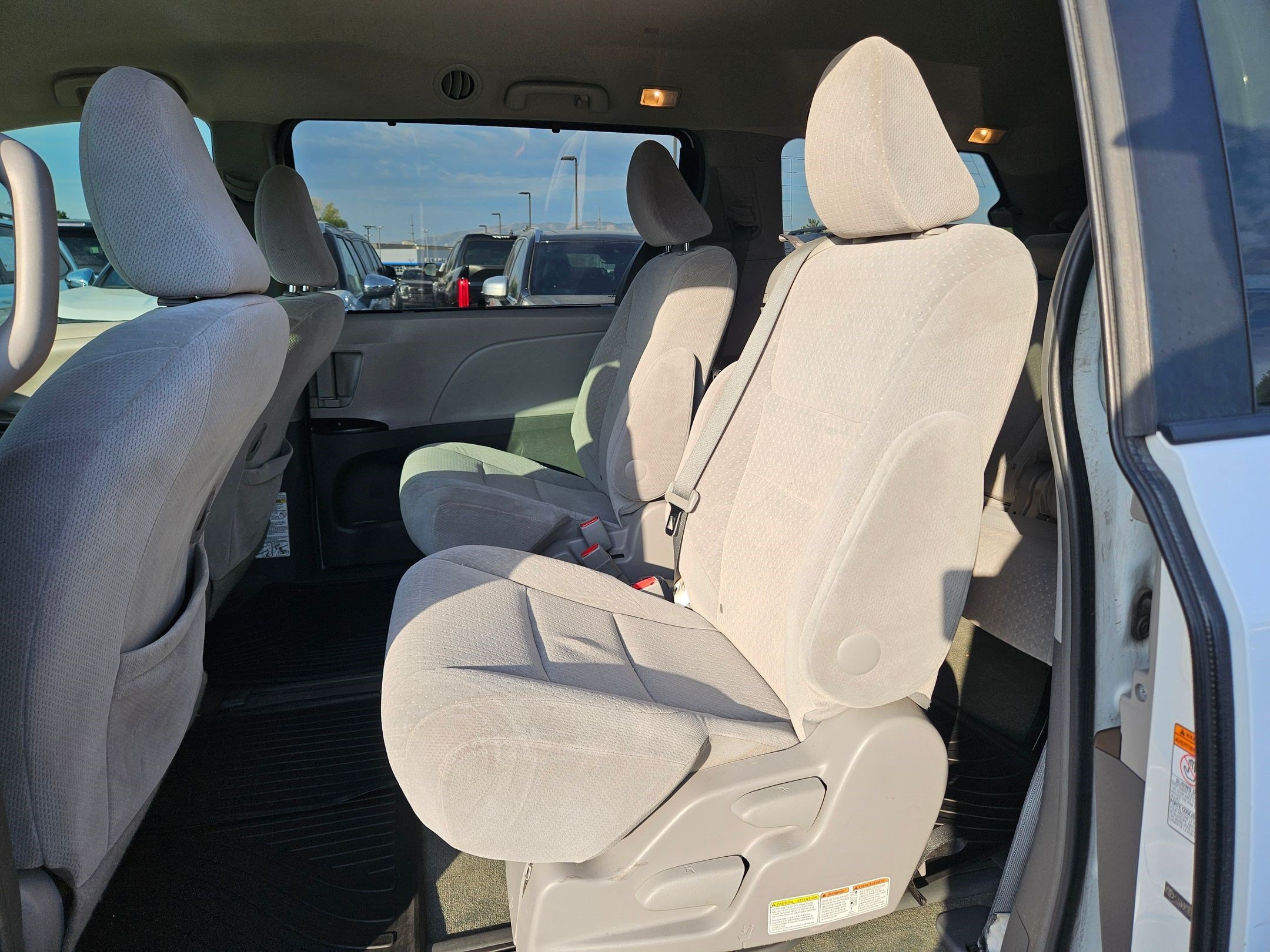 Used 2015 Super White Toyota LE AAS image 36