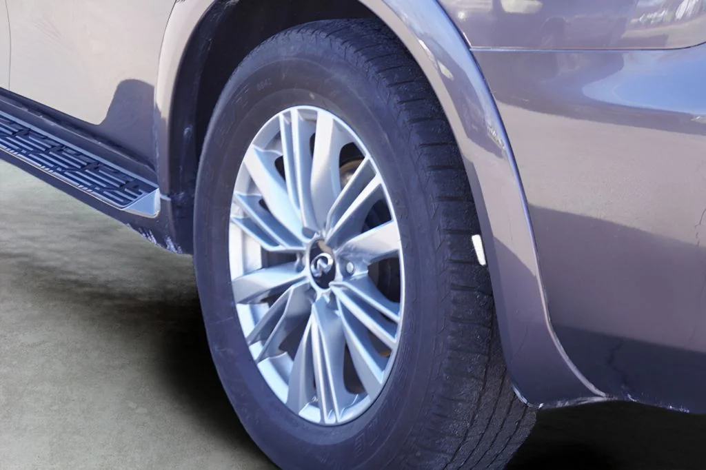 Used 2024 Anthracite Gray INFINITI LUXE image 8