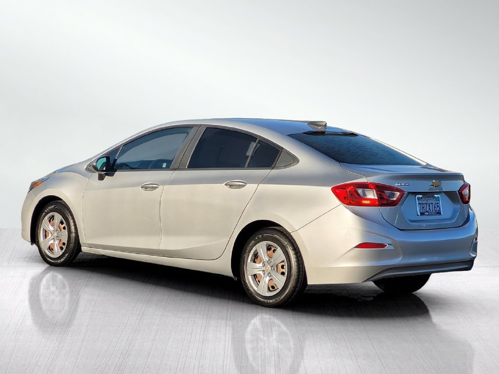 2016 Chevrolet Cruze LS - Photo 8