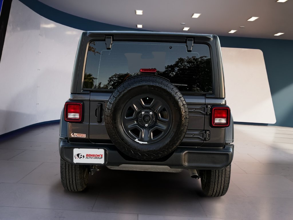 Used 2025 Gray Jeep Sport image 4