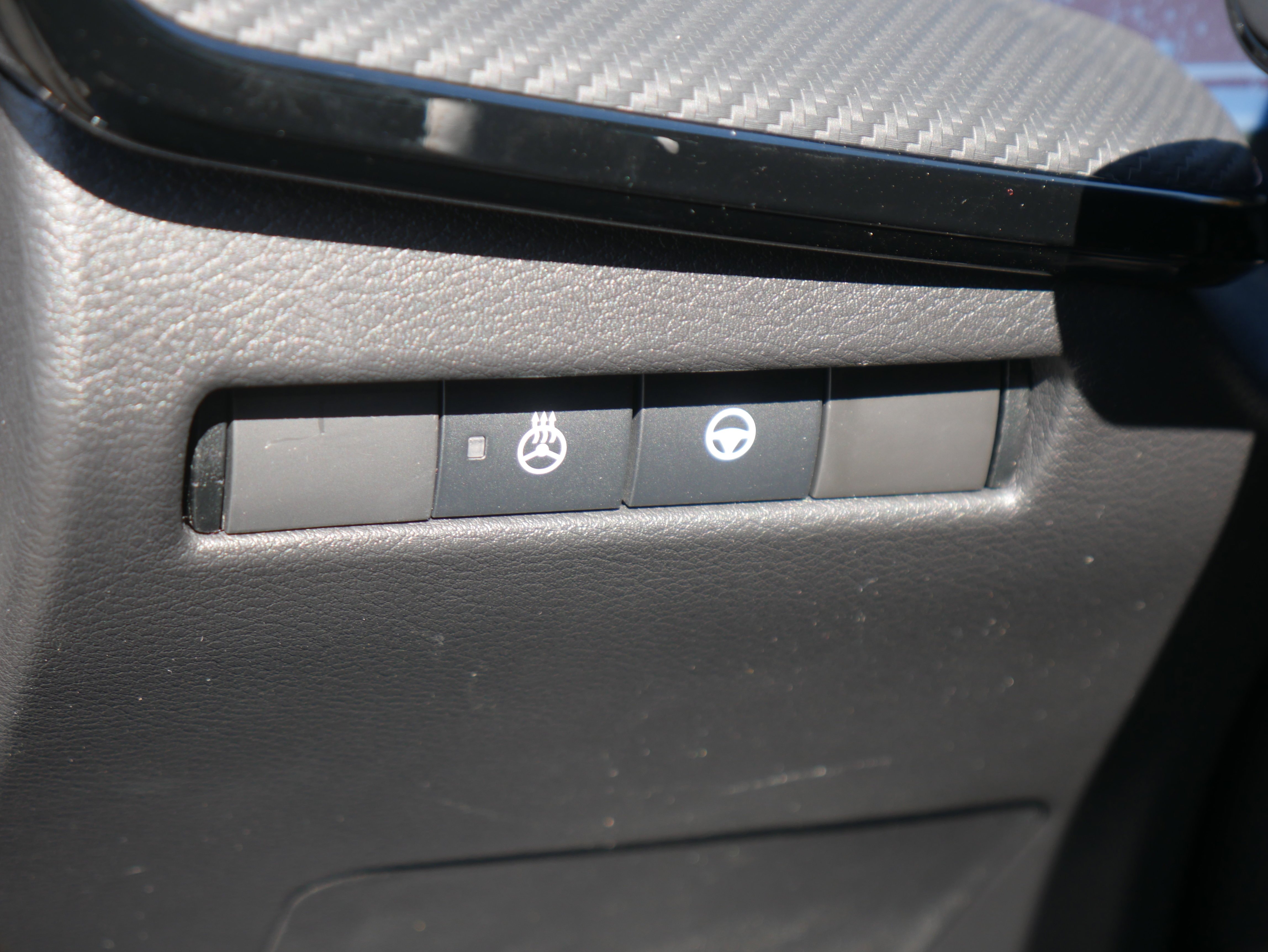 2026 Nissan KICKS SR AWD - Photo 6