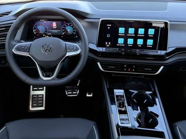 2026 Volkswagen Atlas SEL Premium R-Line - Photo 8