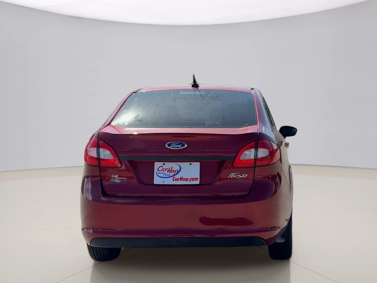 Used 2013 Red Ford SE image 4
