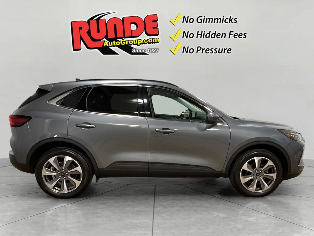 Used 2024 Gray Metallic Ford Platinum image 7