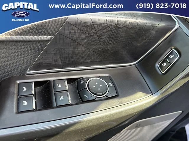 Used 2023 Black Ford XLT image 21