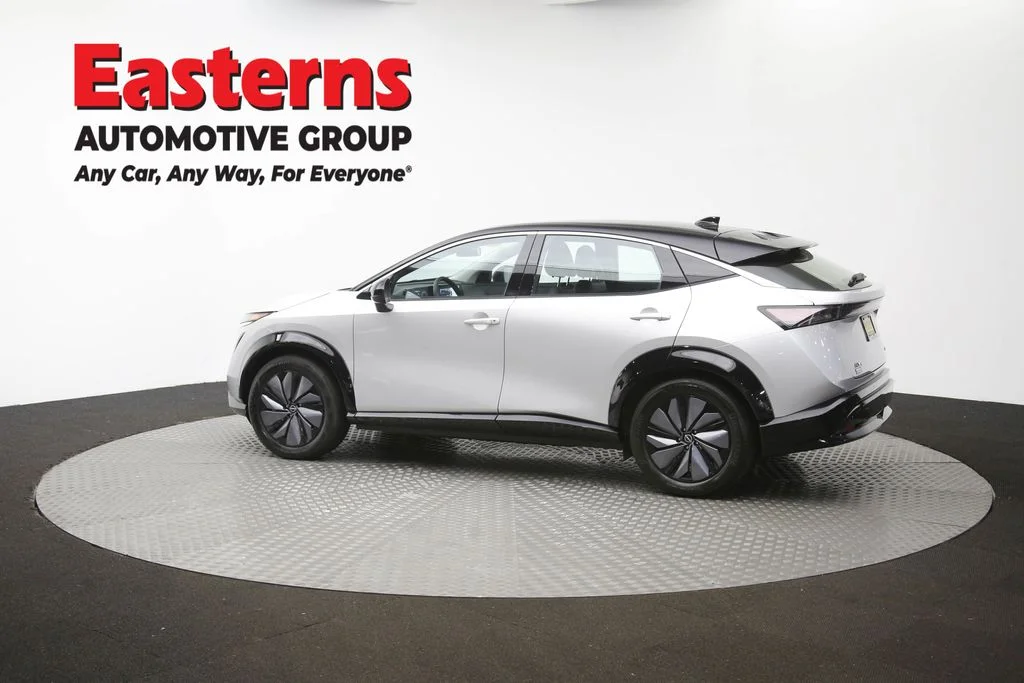 Used 2023 Silver Nissan ENGAGE image 60