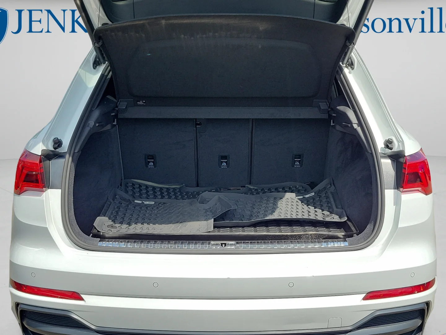 Used 2021 White Audi S line Premium Plus image 9