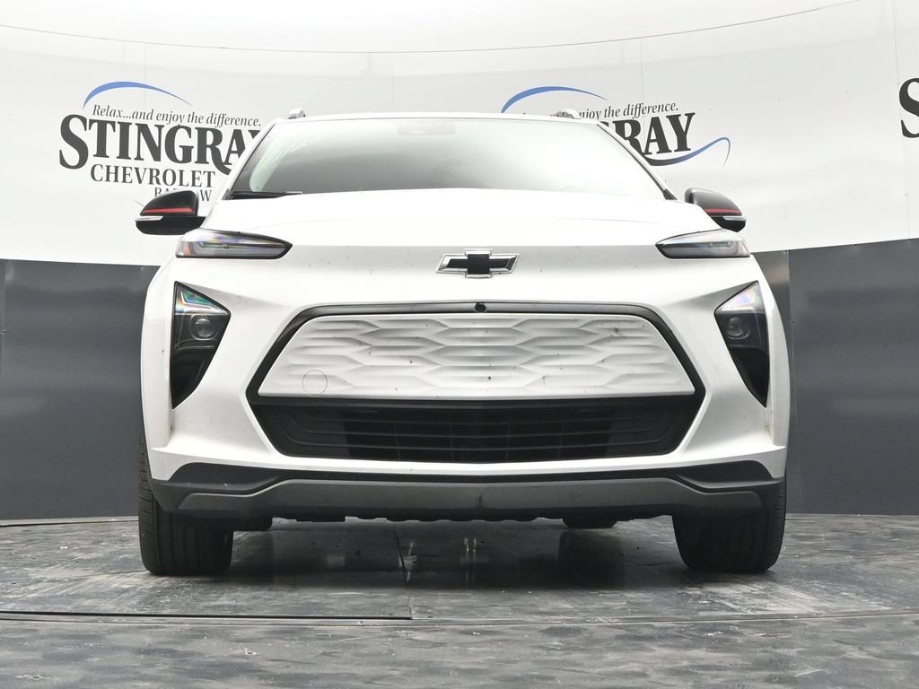 Used 2023 SUMMIT WHITE Chevrolet Premier image 21