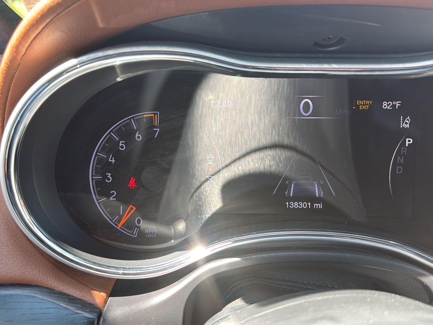 Used 2018 Ivory 3-Coat Jeep Summit image 3