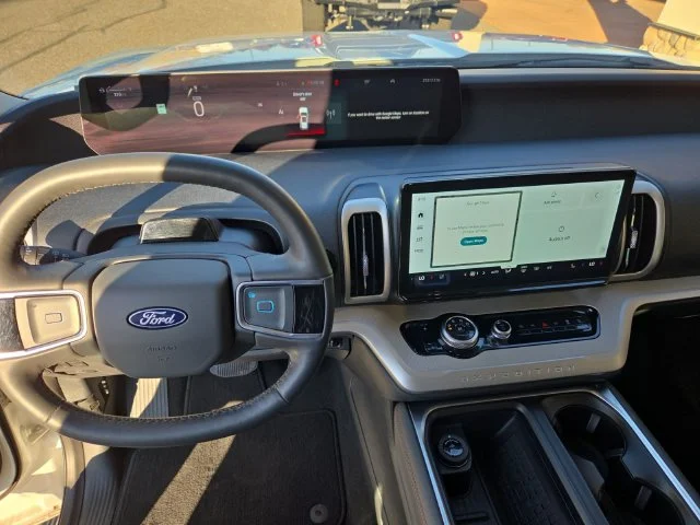 Certified Used 2025 Oxford White Ford Active image 19