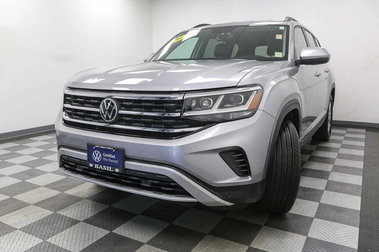 Used 2022 Pyrite Silver Metallic Volkswagen 3.6L V6 SE w/Technology image 5