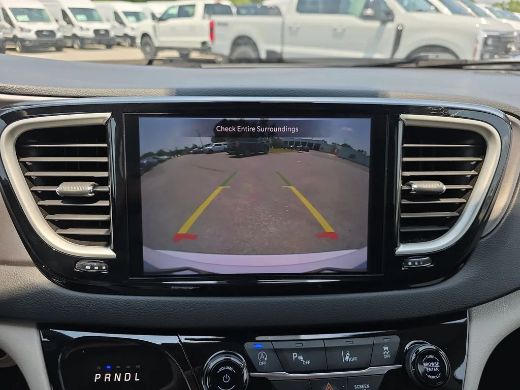 Used 2023 White Chrysler Touring L image 25