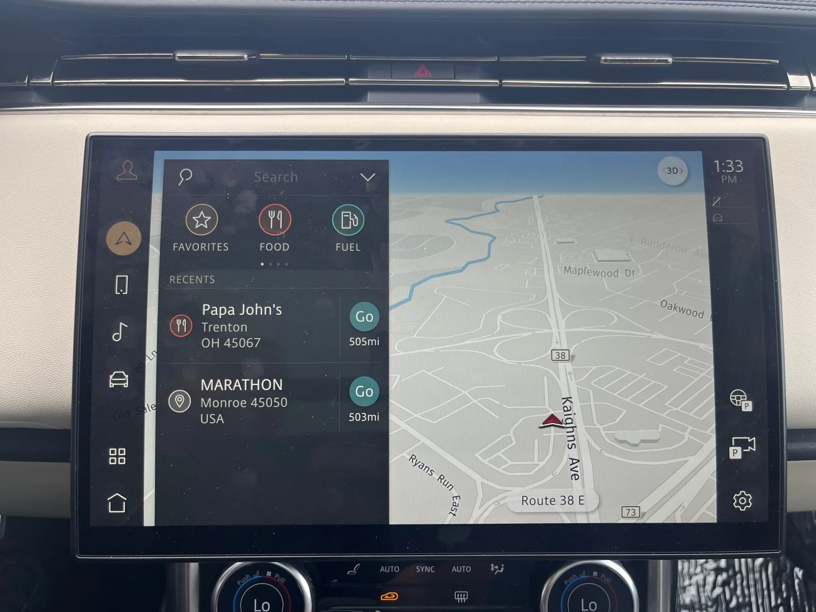 Used 2022 Fuji White Land Rover SE AWD image 21