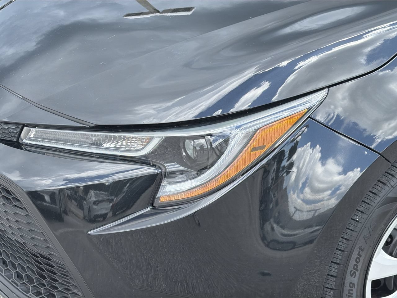 Used 2022 Black Sand Pearl Toyota LE image 6