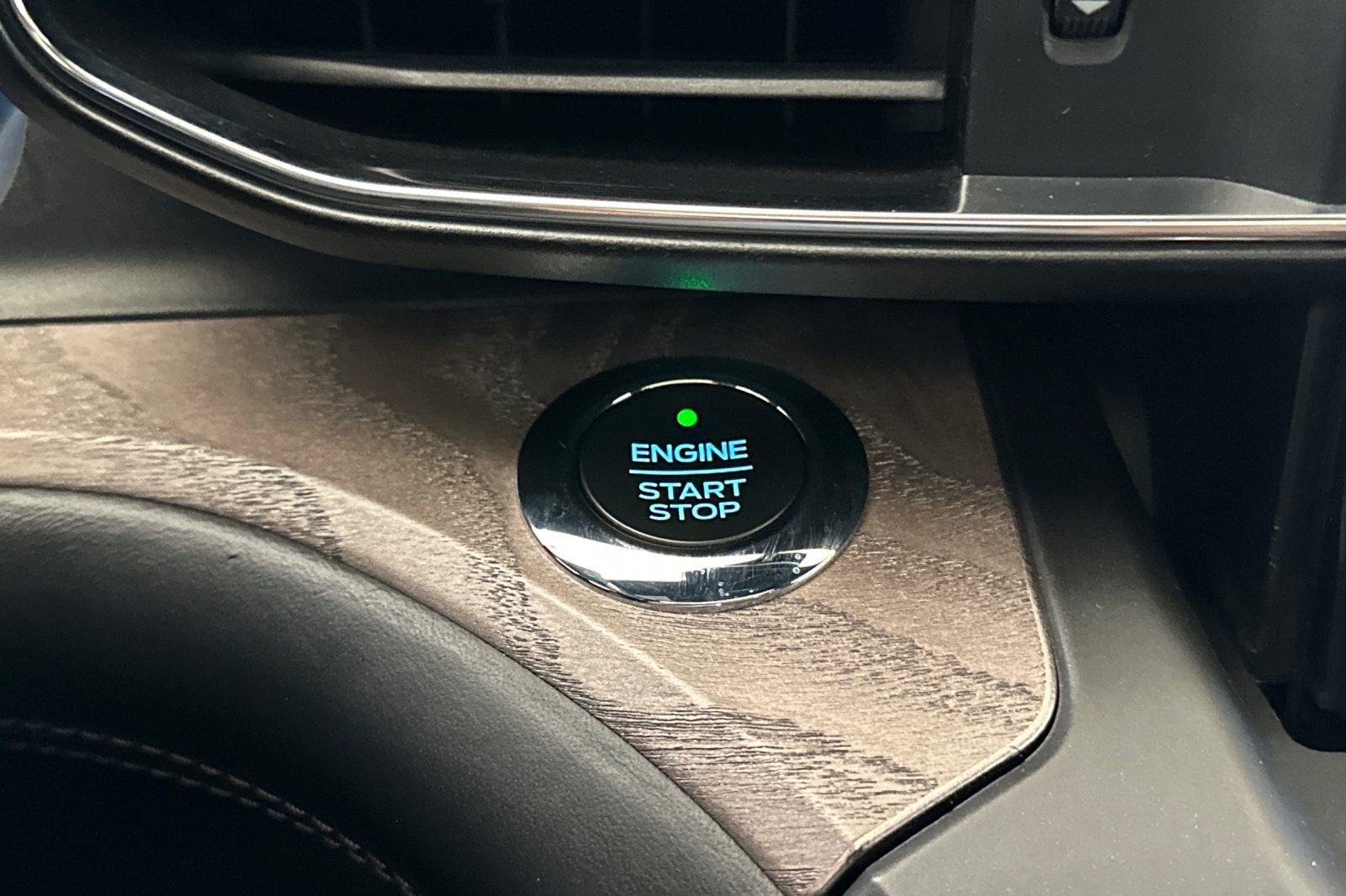 Used 2020 Gray Ford Platinum image 25