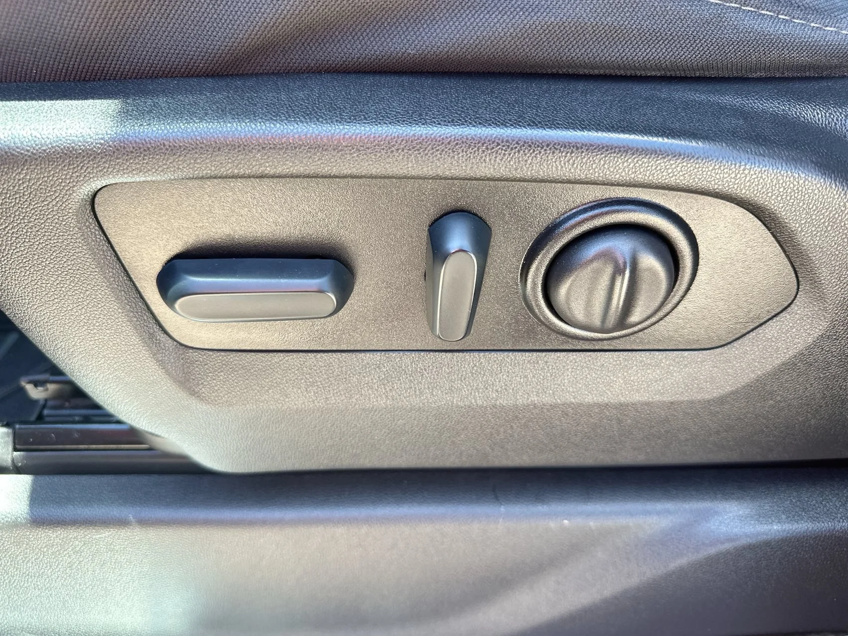 Used 2023 Silver Ice Metallic Chevrolet LT image 12