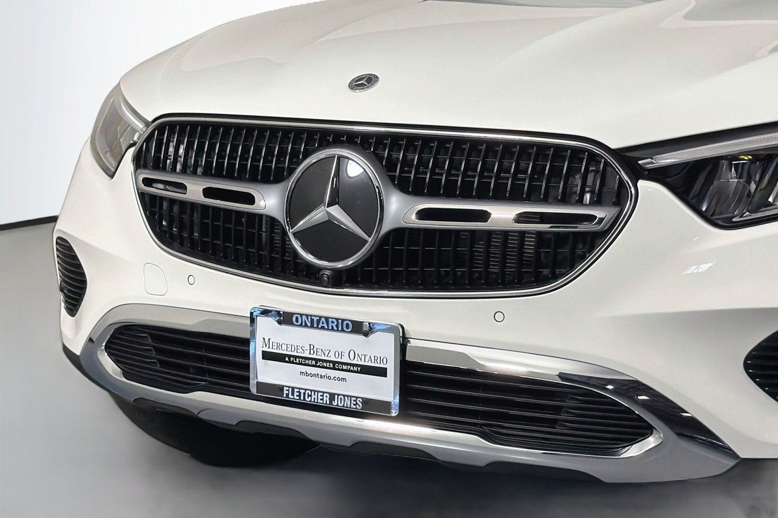 New 2027 Polar White Mercedes-Benz GLC 350e 4MATIC® SUV image 12