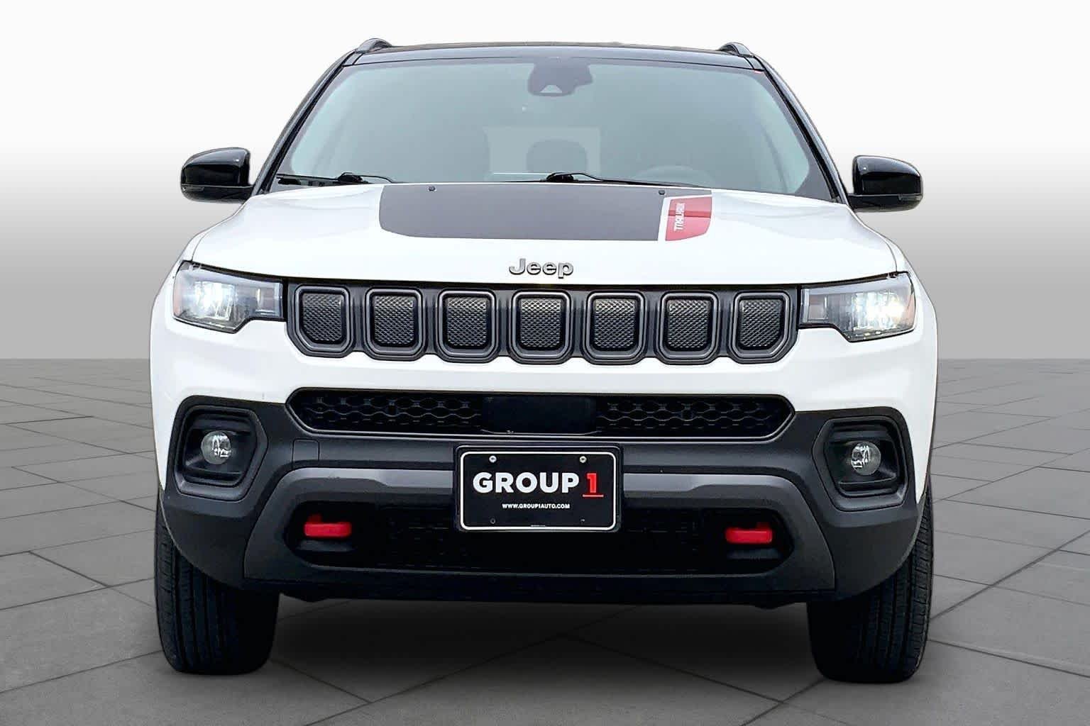 Used 2022 Bright White Clearcoat Jeep Trailhawk image 4