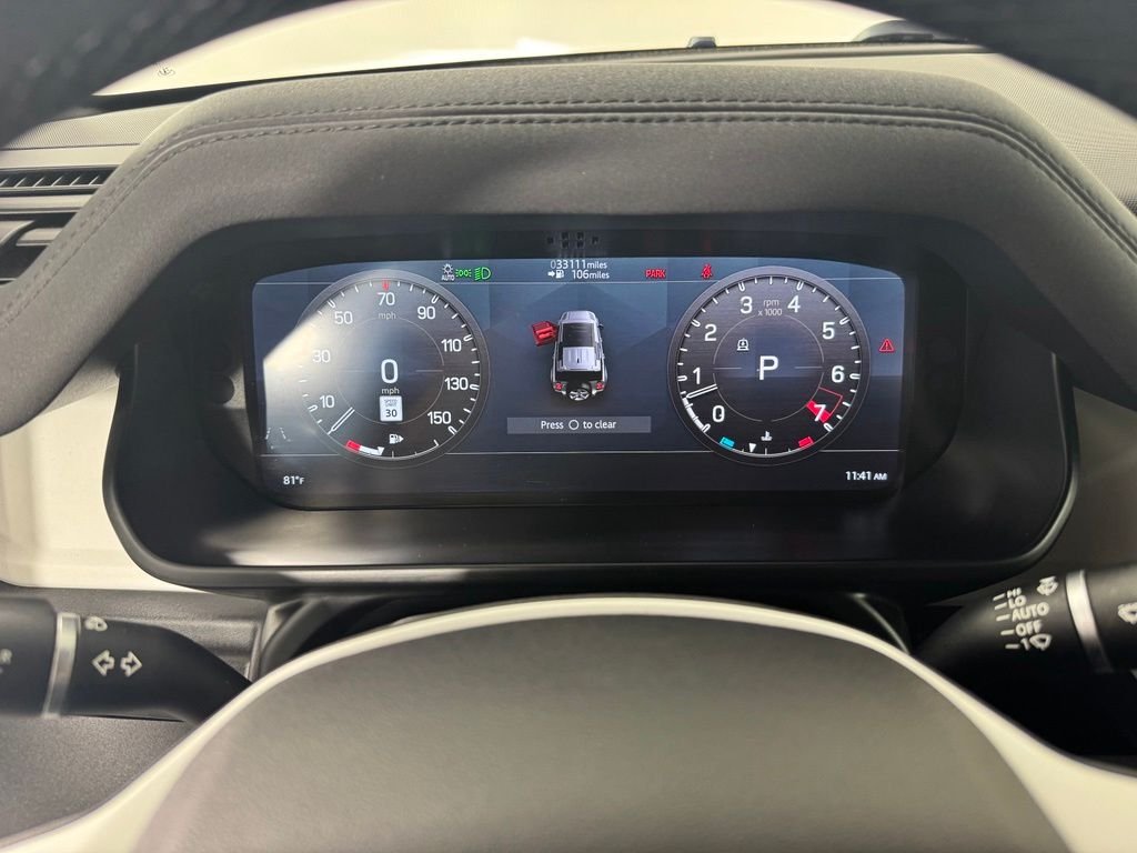 Used 2022 White Land Rover Standard image 13
