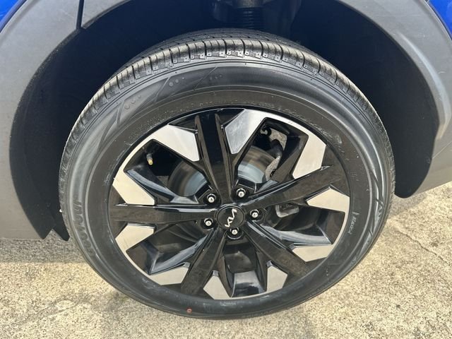 Used 2023 Blue Kia X-Line image 45
