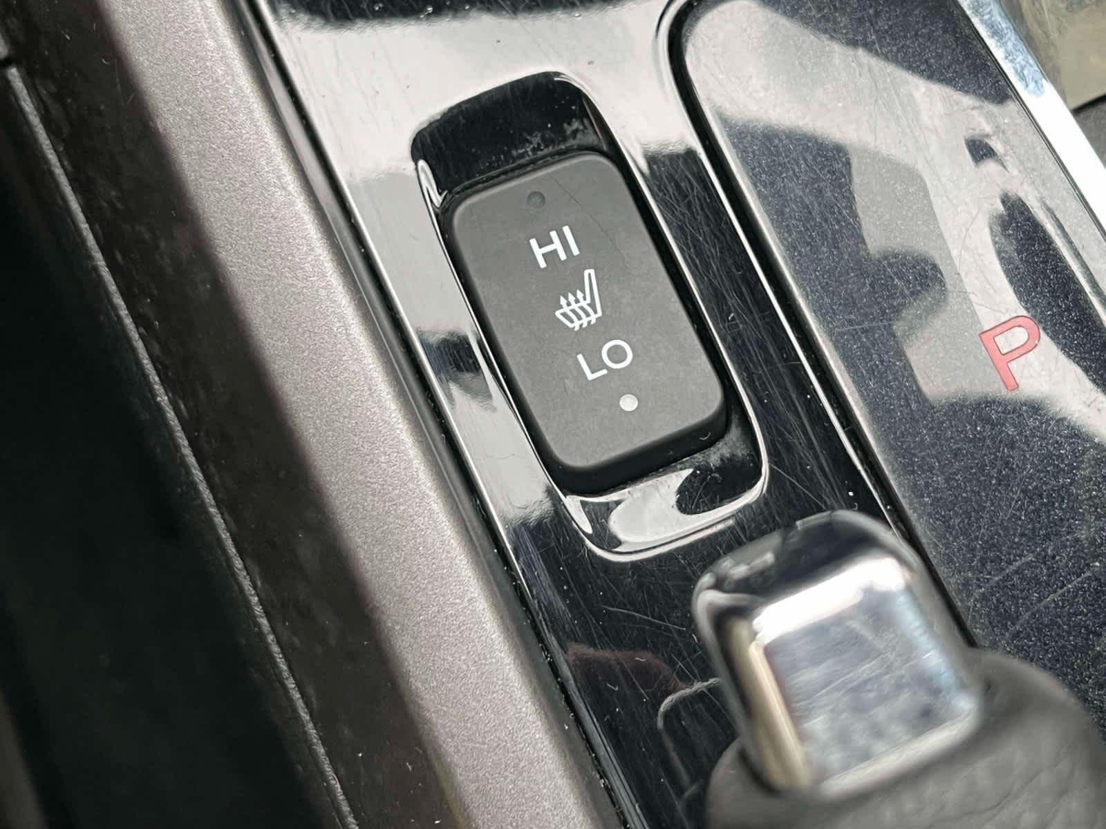 Used 2017  Honda EX-L image 31