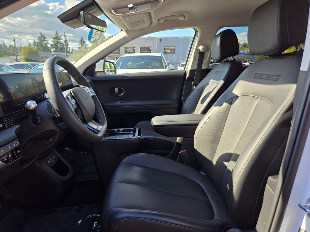 Used 2025 Atlas White Hyundai SEL image 19