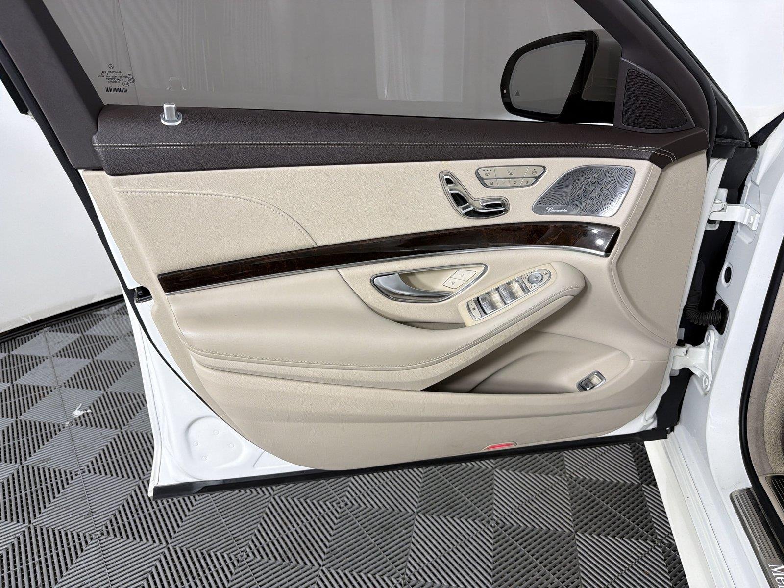 Used 2020 White Mercedes-Benz S 560 image 8