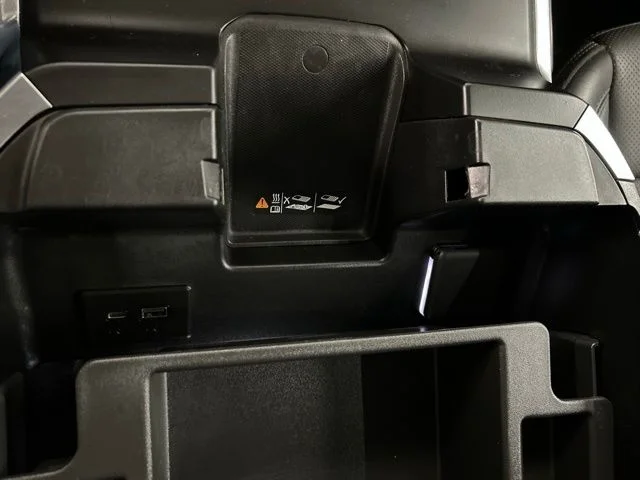 Used 2026  Chevrolet High Country image 19