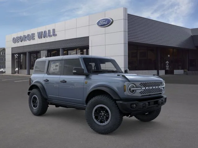 New 2025 Azure Gray Metallic Tri-Coat Ford Badlands® image 7