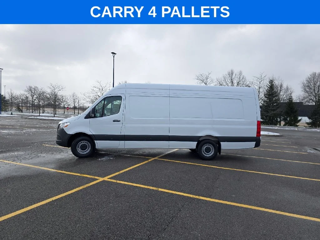 New 2026 Arctic White Mercedes-Benz Cargo 170 WB image 9