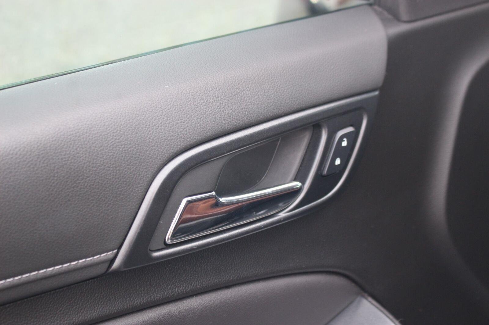Used 2020 BLACK Chevrolet Premier image 12