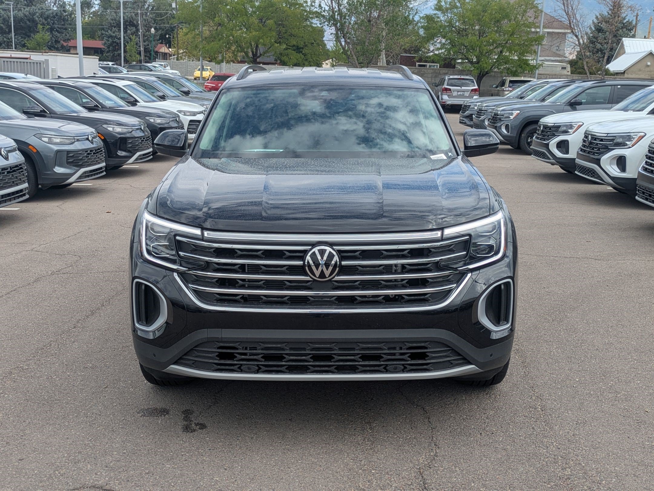 New 2026 Deep Black Pearl Volkswagen 2.0T SE w/Technology image 9