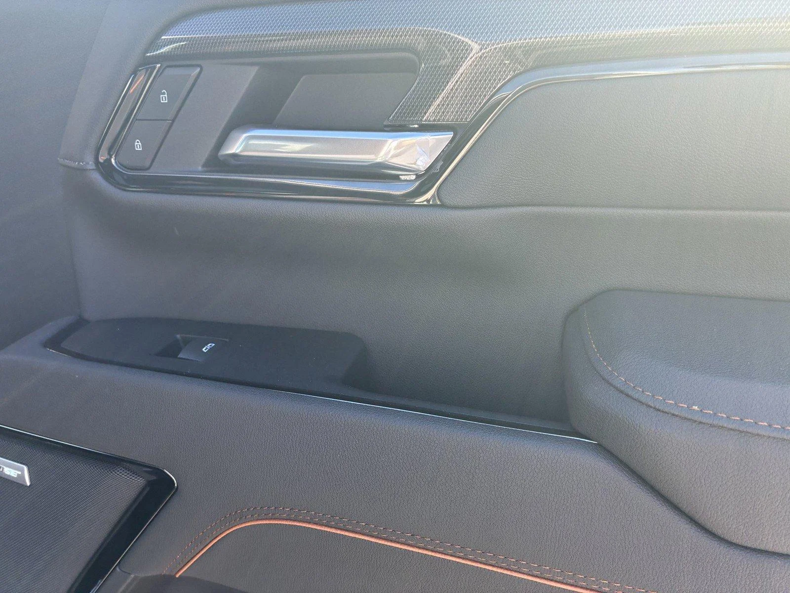 2026 GMC Sierra 2500HD AT4 - Photo 9