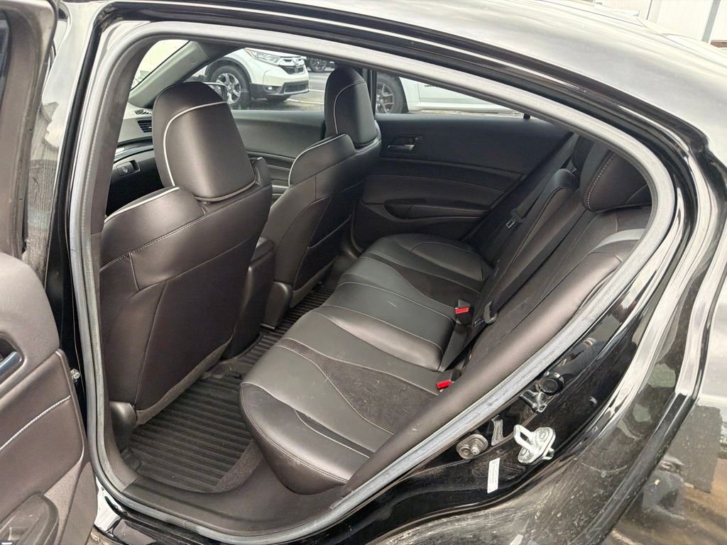 Used 2022 Black Acura Premium and A-SPEC Packages image 9