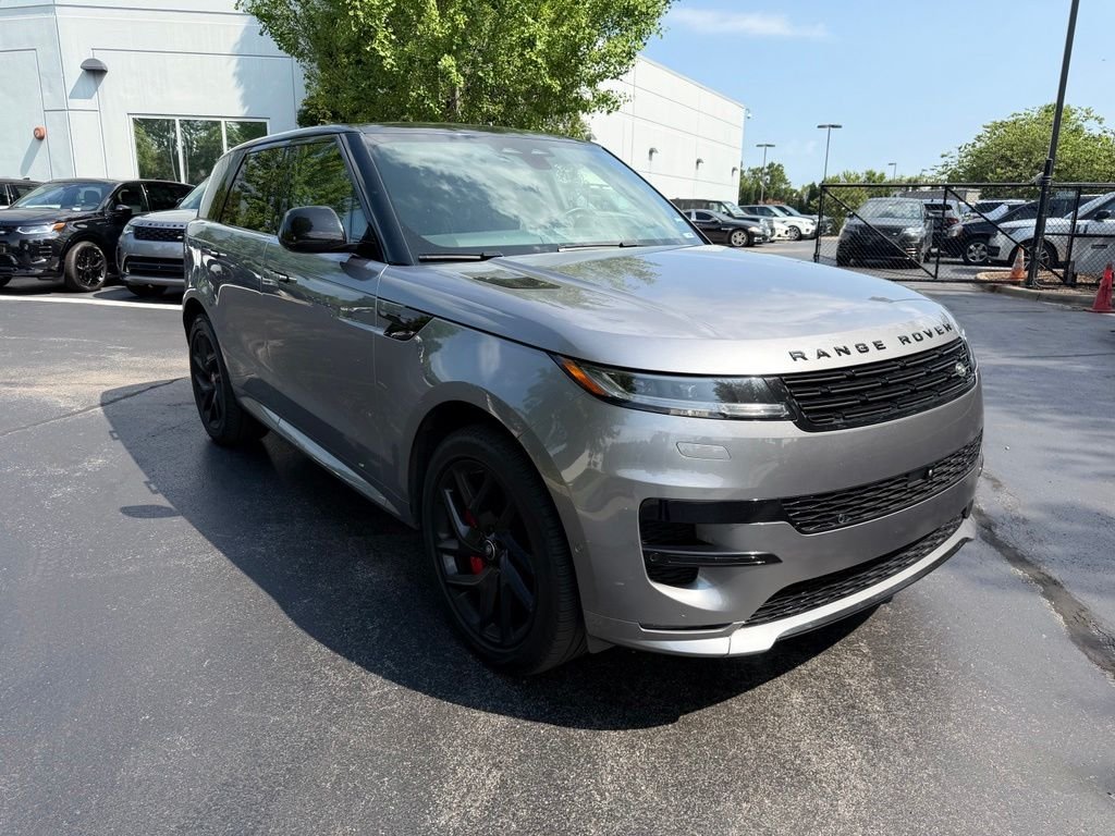 Used 2024 Eiger Gray Metallic Land Rover Dynamic SE image 3