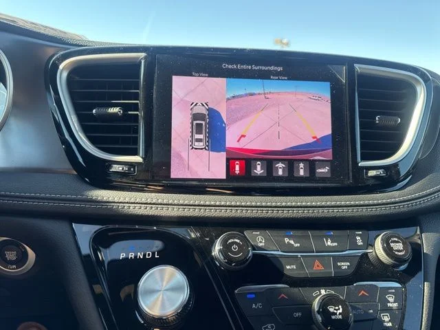 2026 Chrysler Pacifica Select - Photo 24