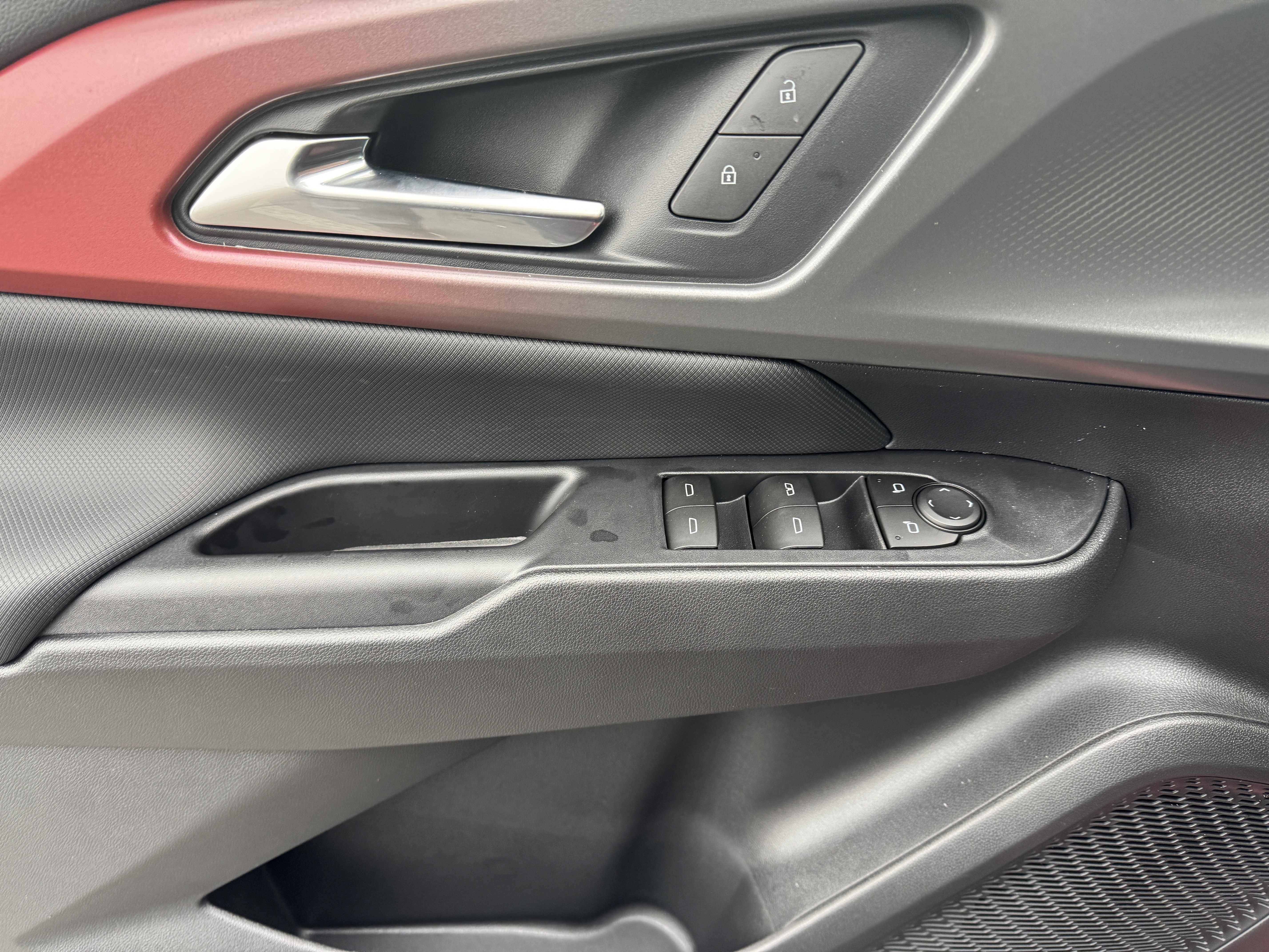 2026 Chevrolet Equinox EV RS - Photo 10