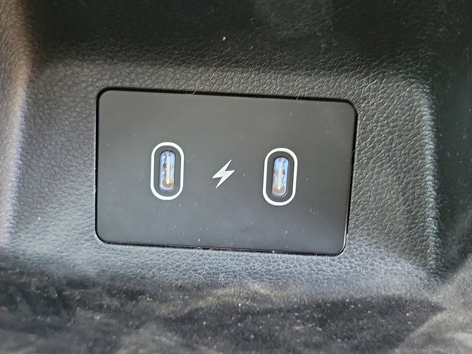 Used 2025 Silver Hyundai SE image 25