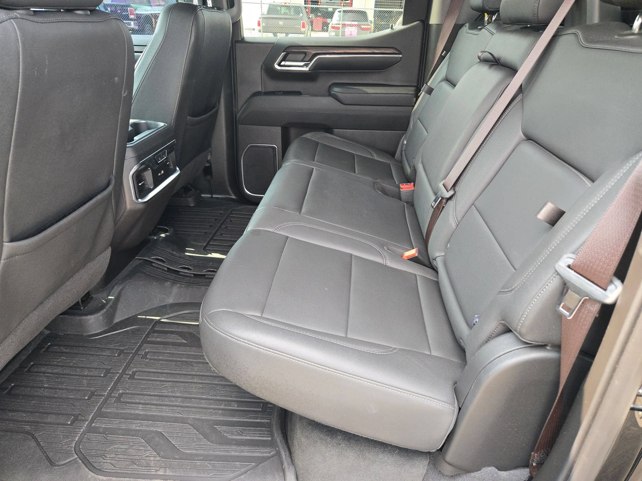 Certified Used 2024 Onyx Black GMC SLT image 13