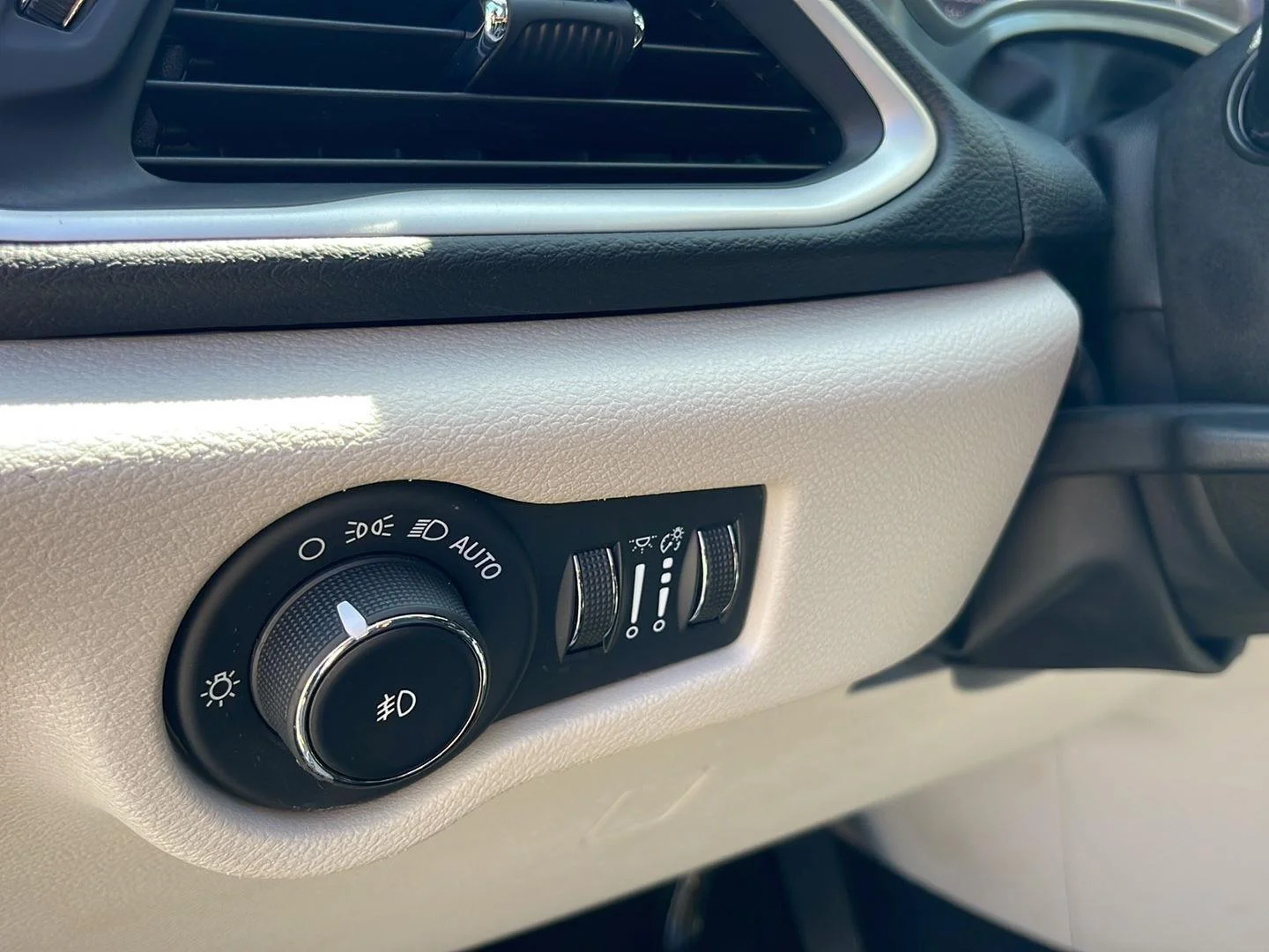 Used 2023 Fathom Blue Pearlcoat Chrysler Touring L image 34