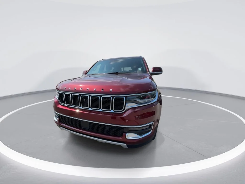 Used 2022 Red Jeep Series II image 3