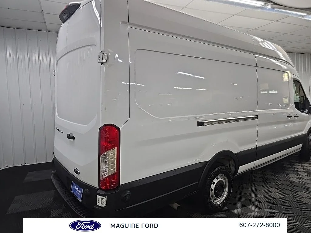 Used 2025 White Ford Base image 12