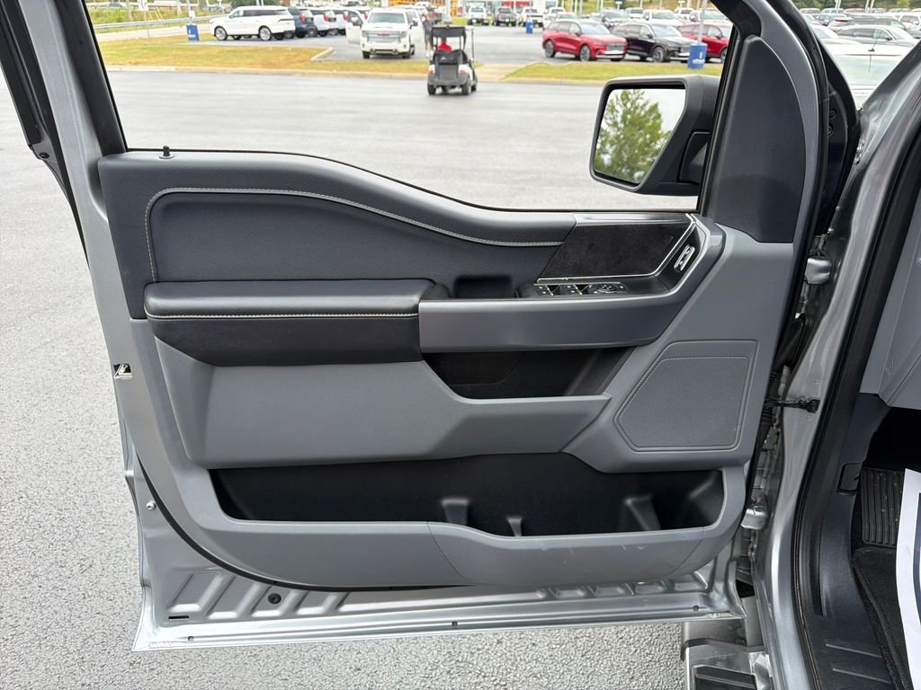 Used 2025 Silver Ford XLT image 13