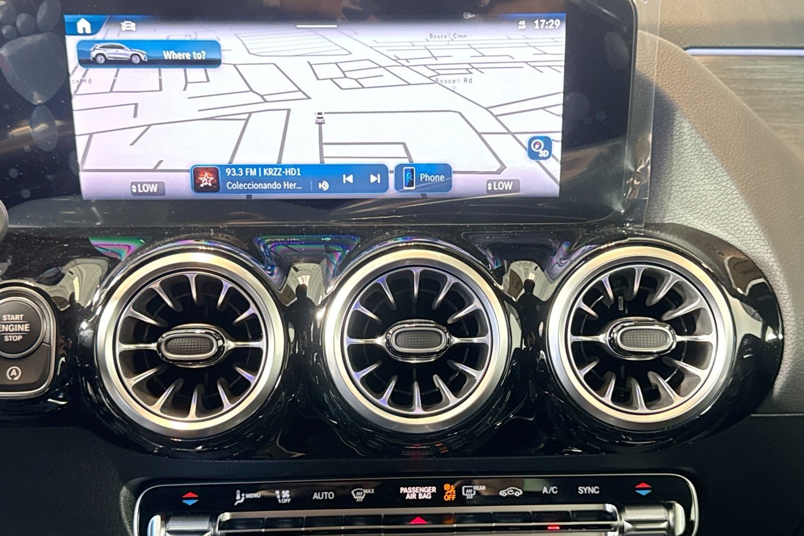 New 2026 Polar White Mercedes-Benz AMG® GLA 35 image 12