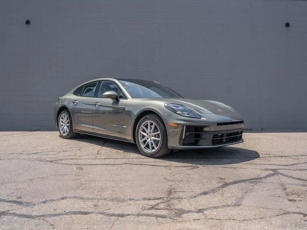 Used 2025 Green Porsche 4 image 9