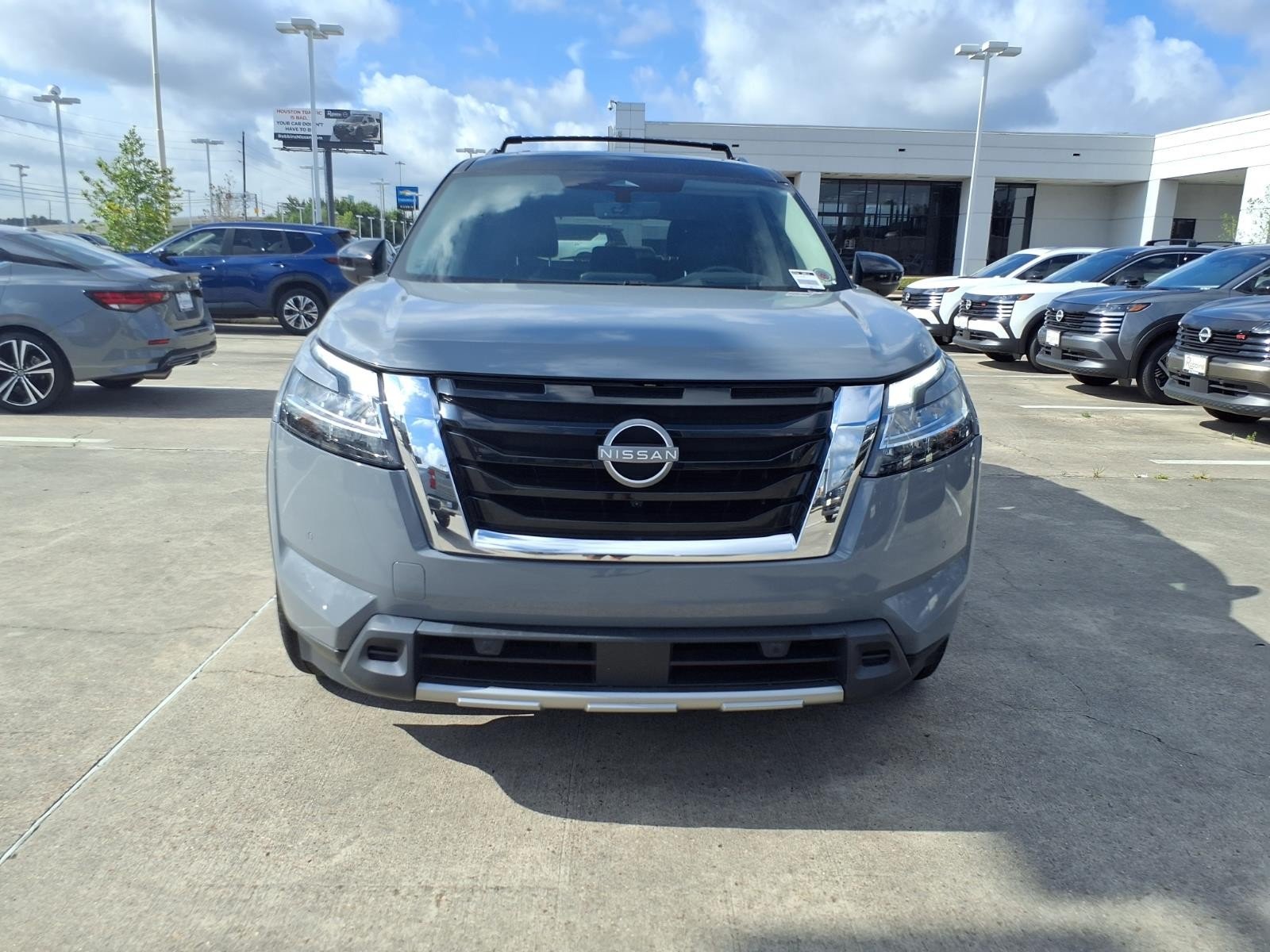 2023 Nissan Pathfinder Platinum Gray at Robbins Nissan