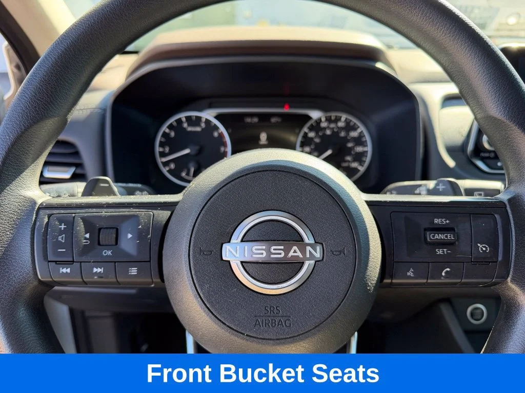 Used 2023 Glacier White Nissan S image 15